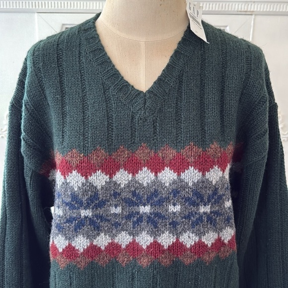 Vintage Gap Shetland Wool V Neck Sweater - Picture 3 of 11